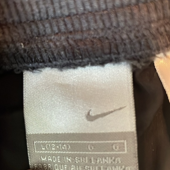 Nike capris - Picture 6 of 9